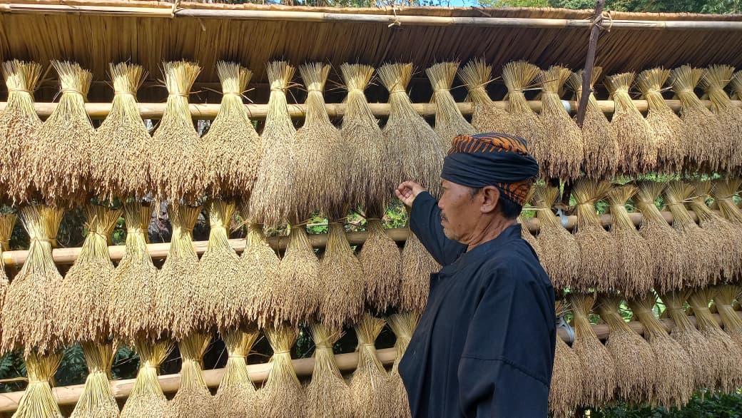 Tradisi Kampung Adat